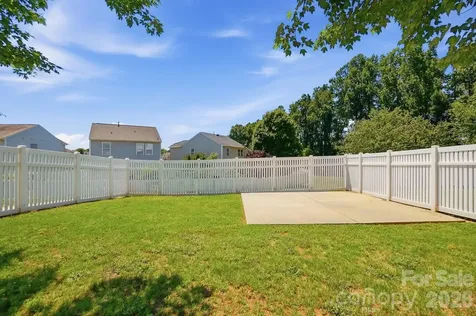 949 Willow Creek Drive Gastonia NC 28054