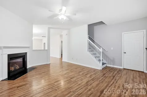 949 Willow Creek Drive Gastonia NC 28054