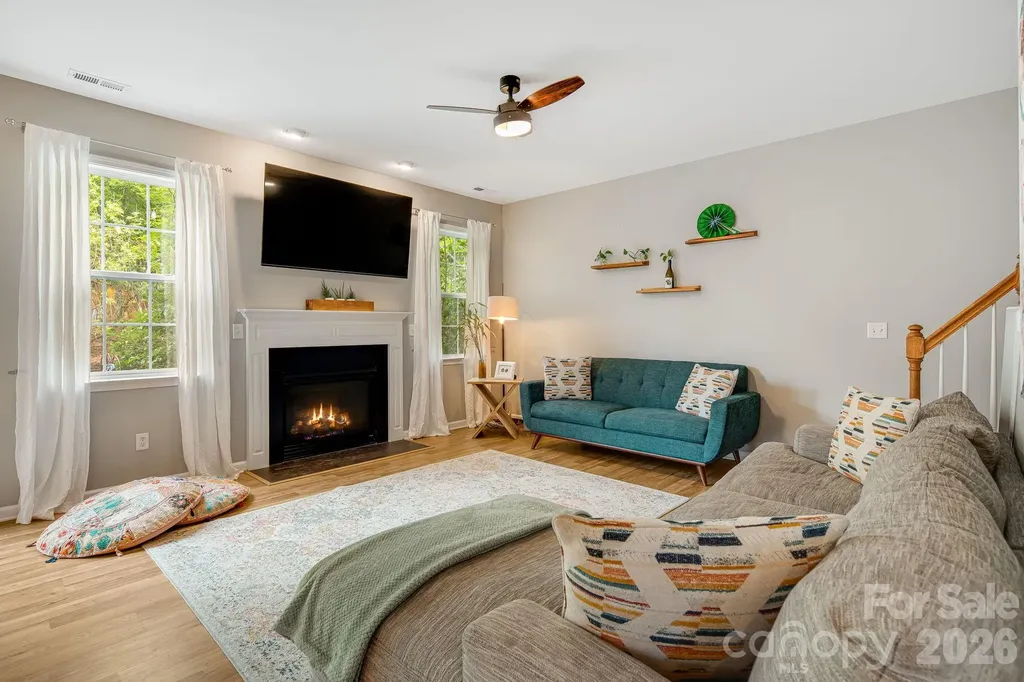 20 Stone River Drive Asheville NC 28804