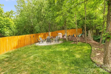 20 Stone River Drive Asheville NC 28804
