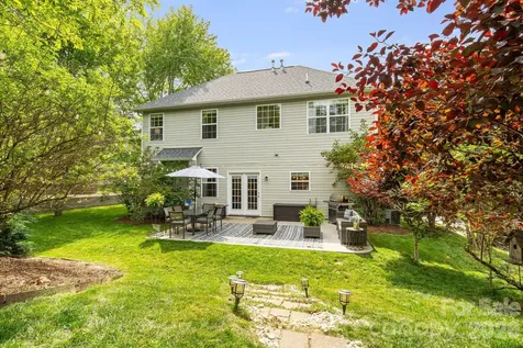 20 Stone River Drive Asheville NC 28804