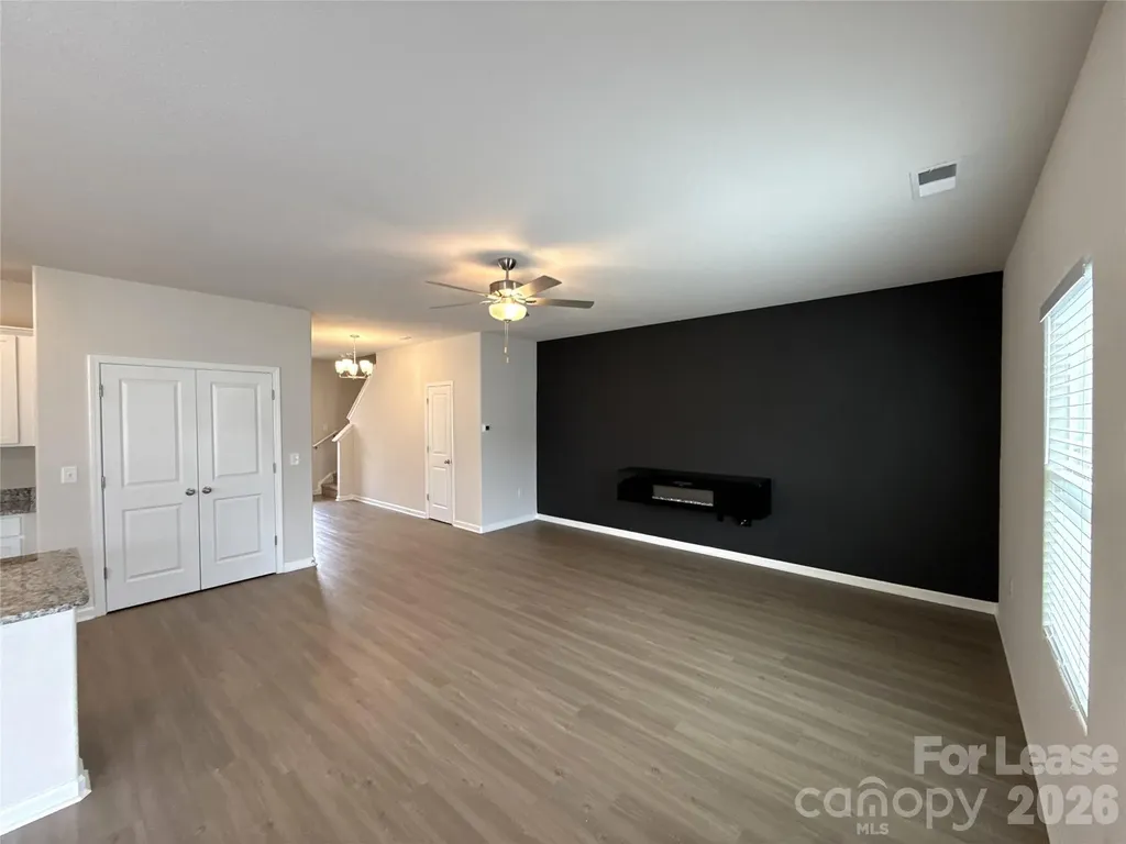 6225 Lowe Lane Charlotte NC 28214