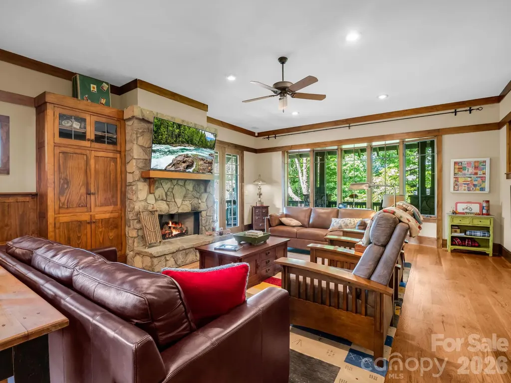 5 Longfellow Drive Black Mountain NC 28711