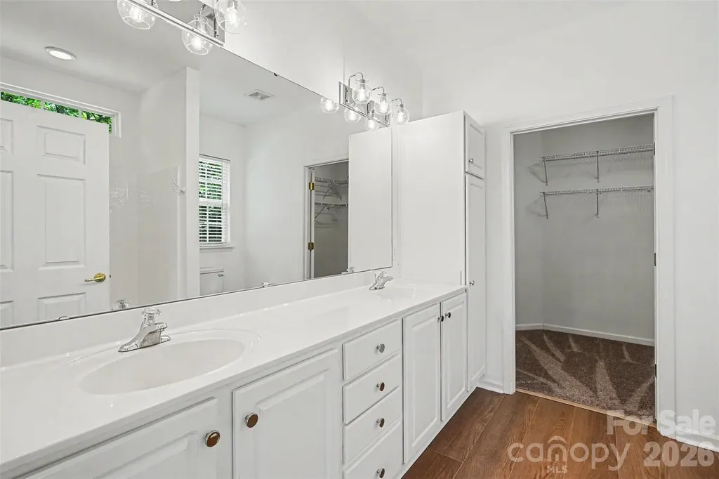 9330 Duckhorn Drive Charlotte NC 28277