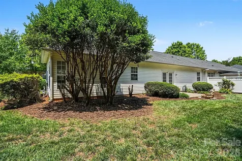 9330 Duckhorn Drive Charlotte NC 28277