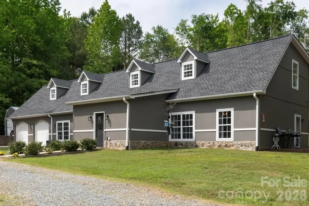 3860 Landrum Road Columbus NC 28722