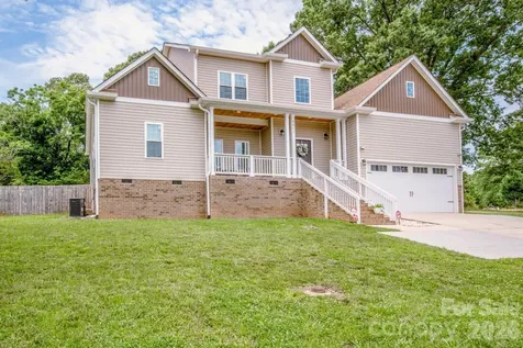 3211 Oakdale Road Charlotte NC 28216
