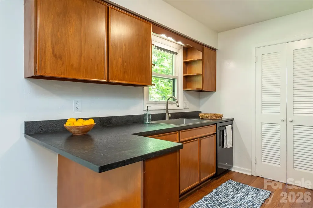 34 Goldmont Street Black Mountain NC 28711