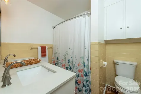 34 Goldmont Street Black Mountain NC 28711