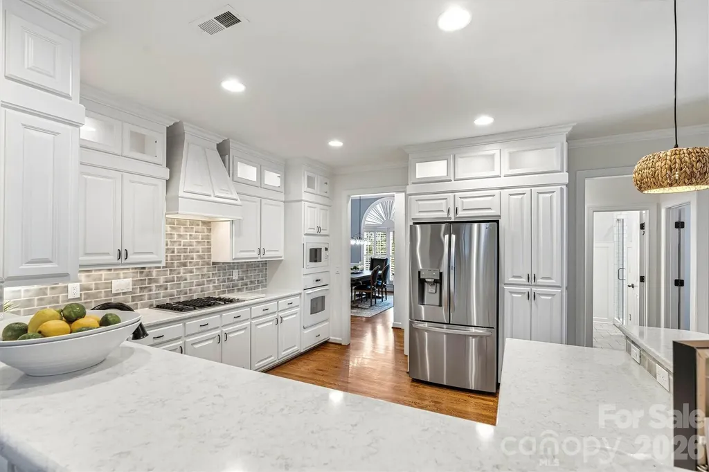 5028 Foxbriar Trail Charlotte NC 28269