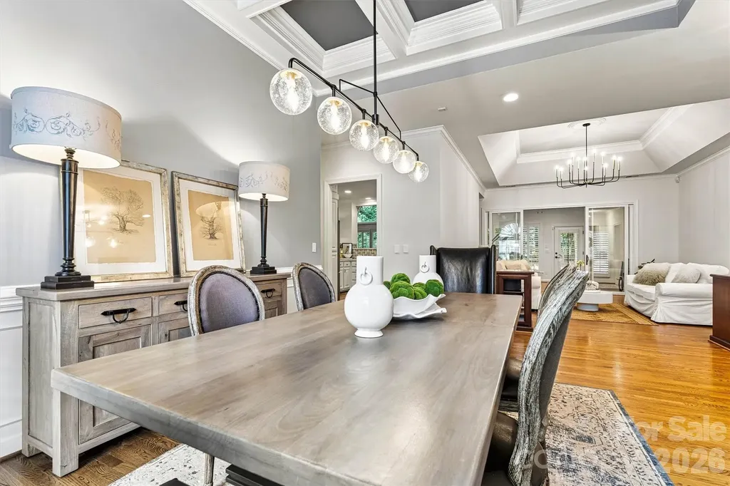 5028 Foxbriar Trail Charlotte NC 28269