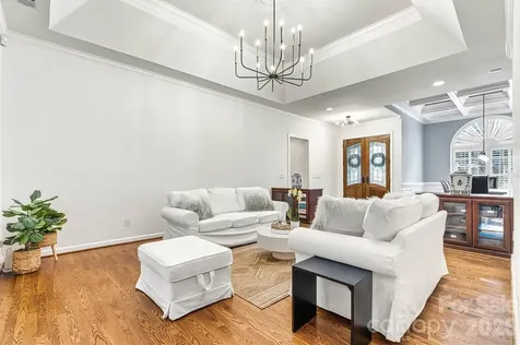 5028 Foxbriar Trail Charlotte NC 28269