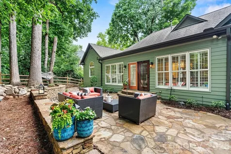 5028 Foxbriar Trail Charlotte NC 28269