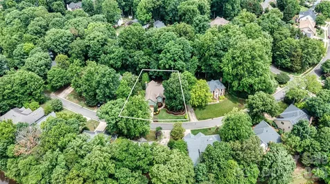 5028 Foxbriar Trail Charlotte NC 28269