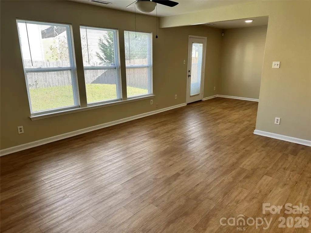 3042 Meadow Knoll Drive Charlotte NC 28269