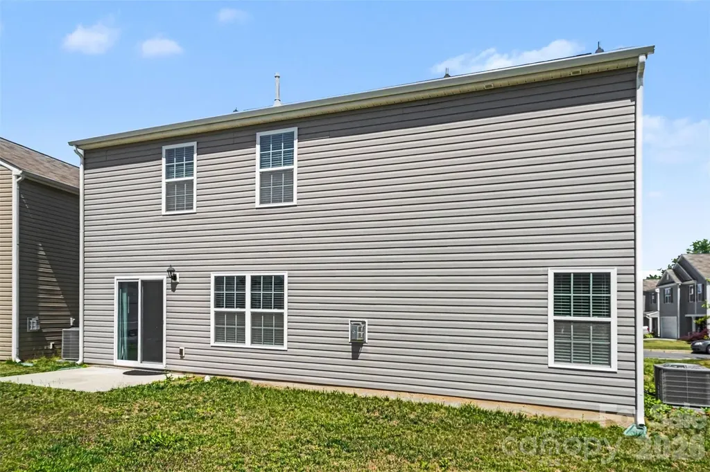 2727 Waybrook Drive Dallas NC 28034
