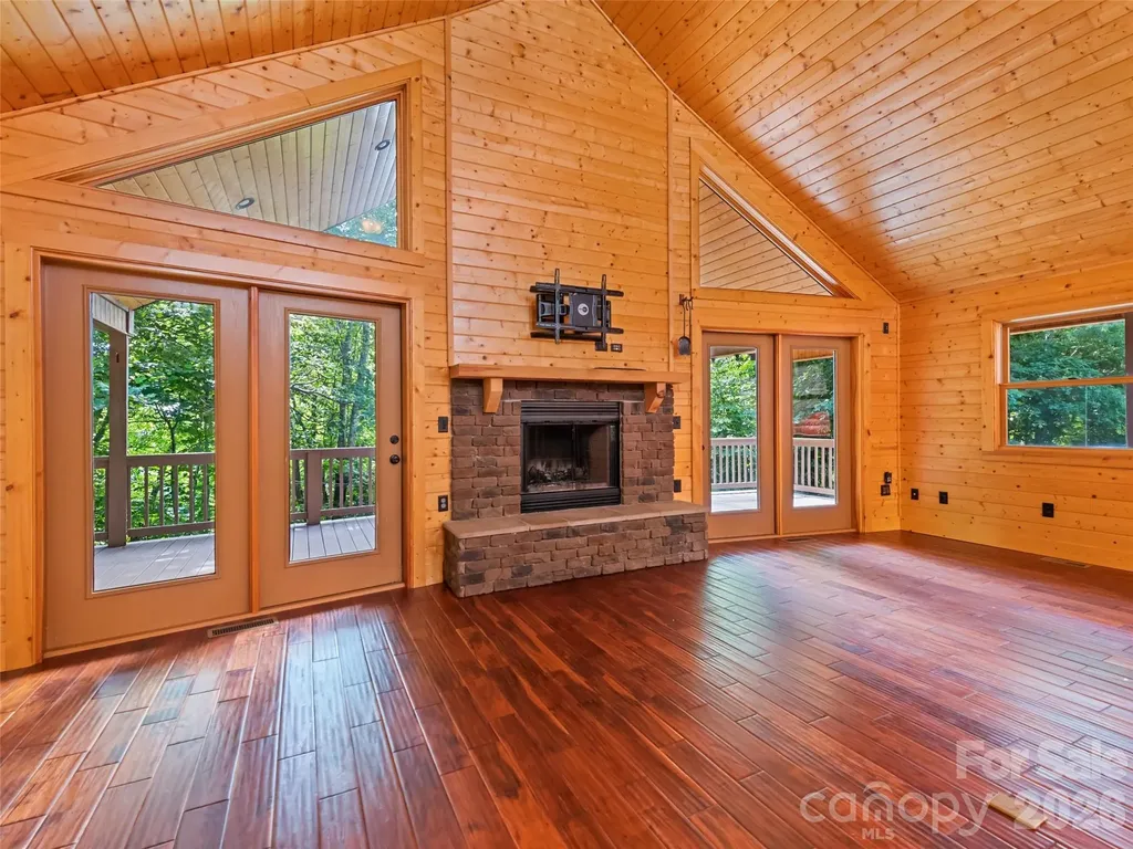 51 Stony Pond Lane Canton NC 28716