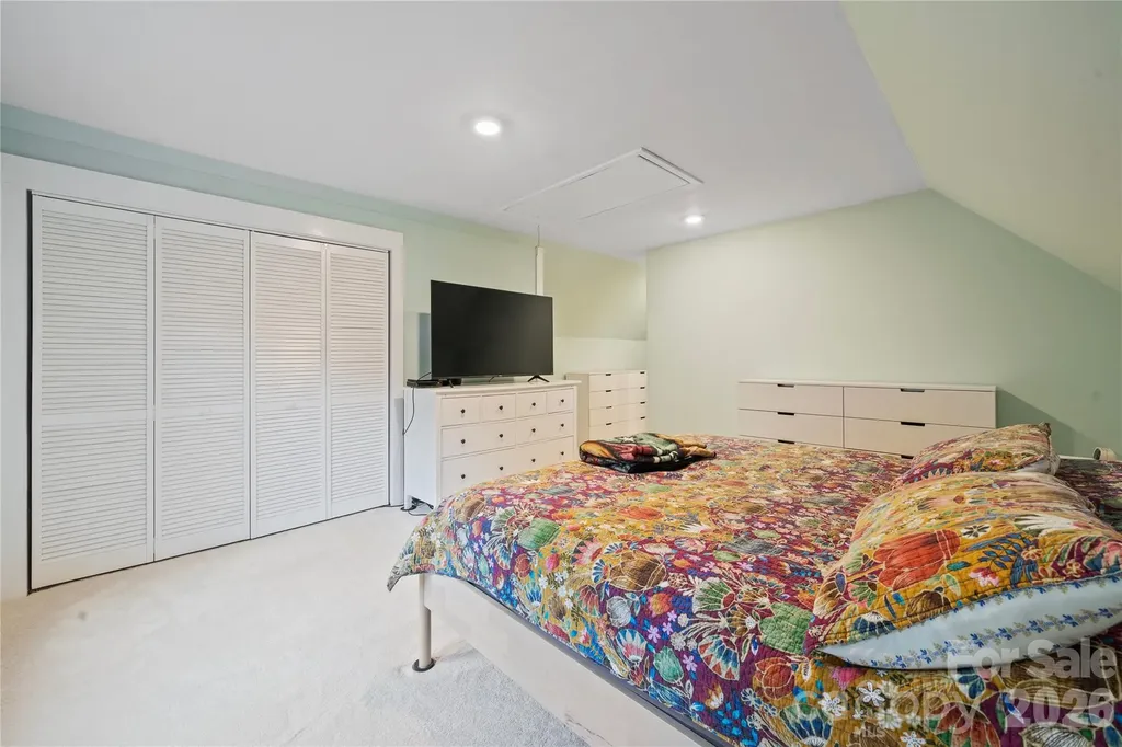 6029 Mulberry Church Road Lenoir NC 28645
