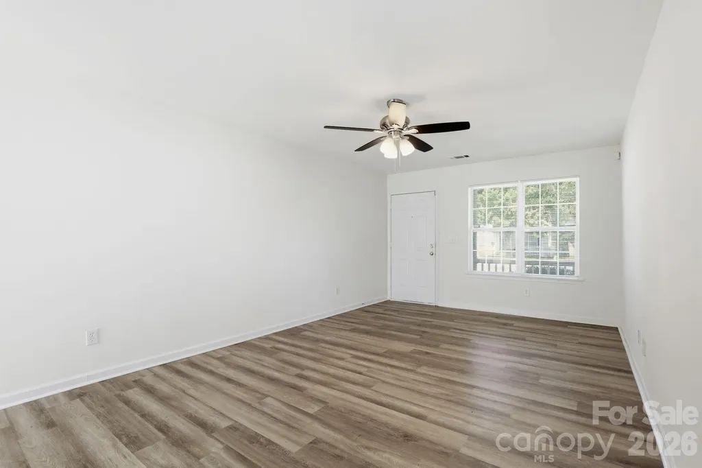 5623 Henderson Oaks Drive Charlotte NC 28269
