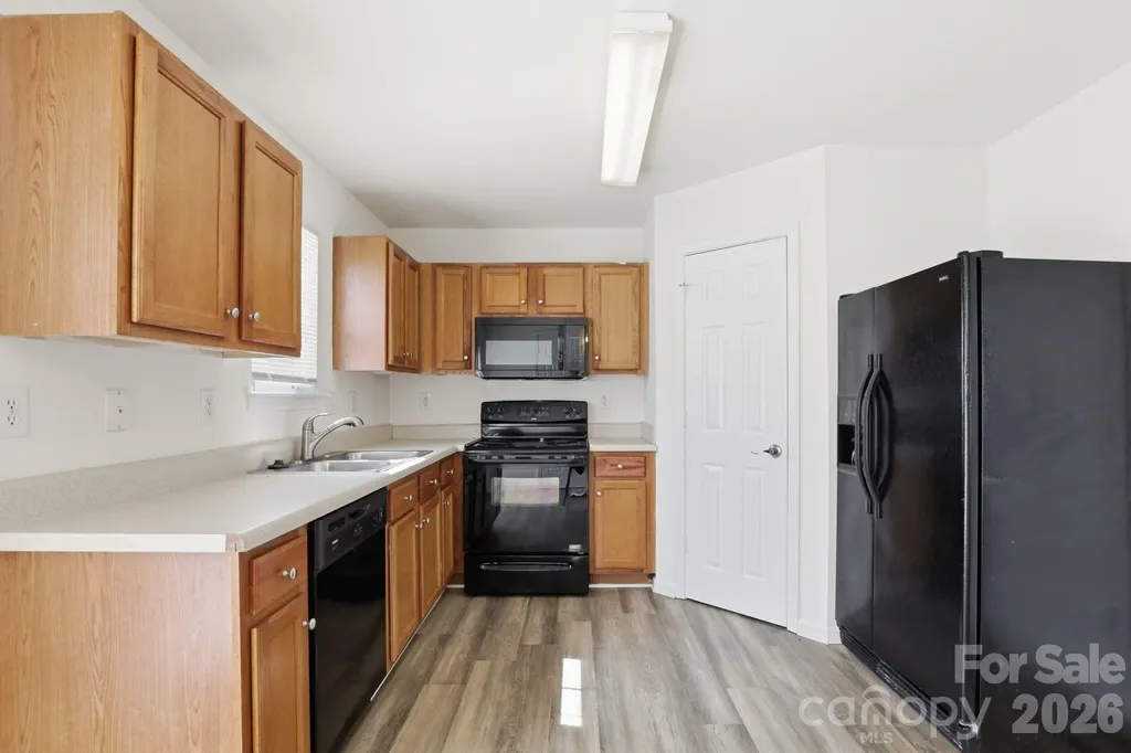 5623 Henderson Oaks Drive Charlotte NC 28269