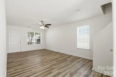 5623 Henderson Oaks Drive Charlotte NC 28269