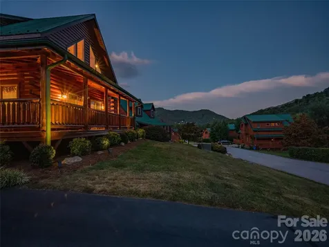242 Panoramic Loop Maggie Valley NC 28751