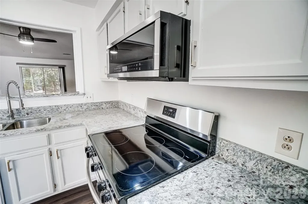 3109 Heathstead Place Charlotte NC 28210