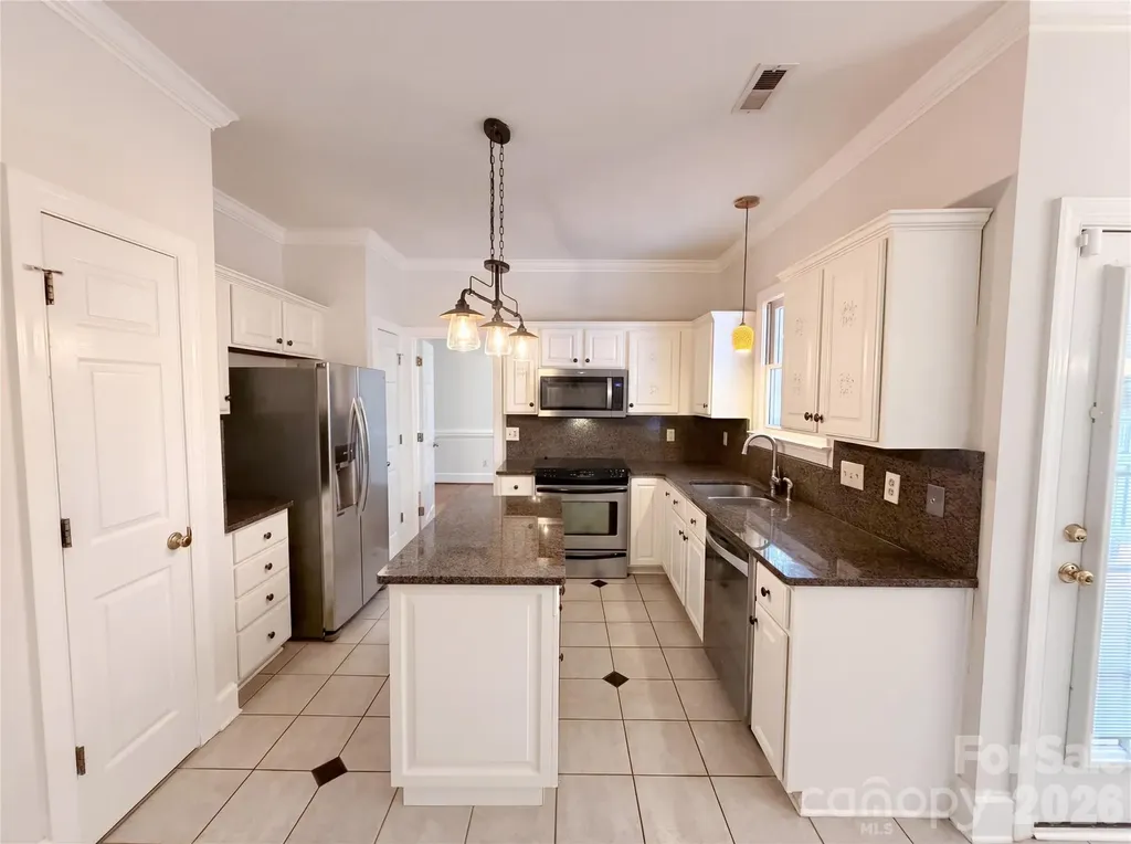 7906 Elphin Court Charlotte NC 28270