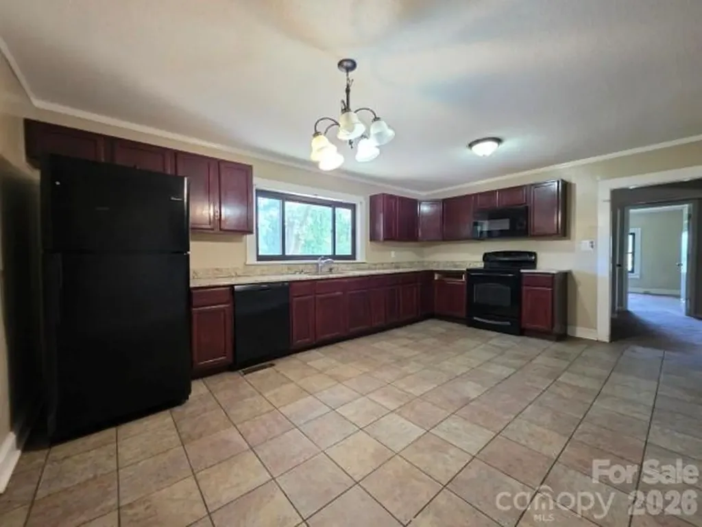 4268 Vincent Street Kannapolis NC 28081
