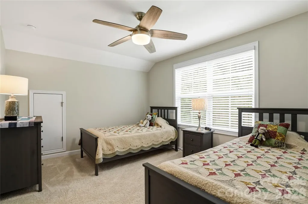 2444 Seagull Drive Denver NC 28037