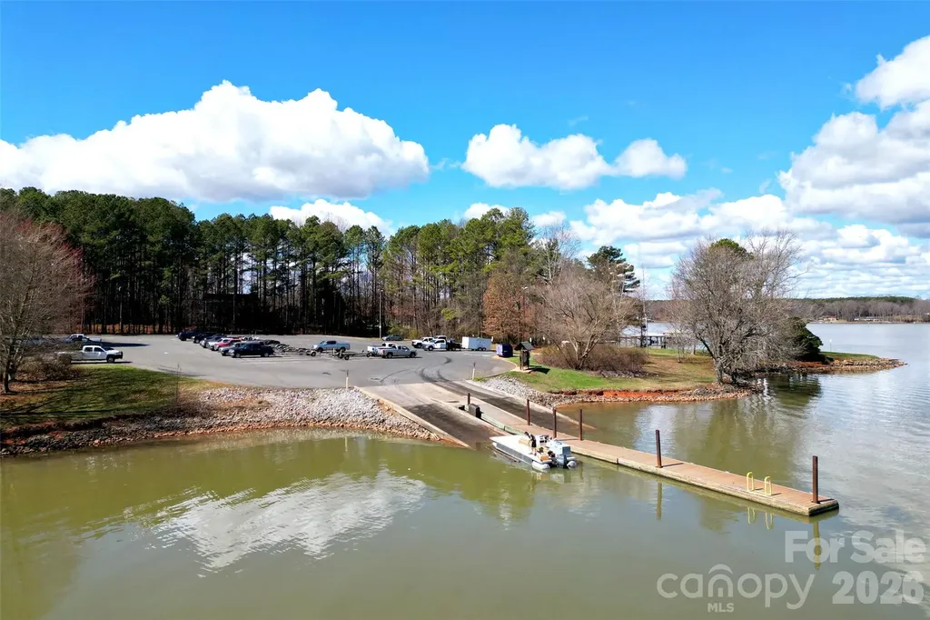 2444 Seagull Drive Denver NC 28037
