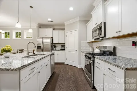2444 Seagull Drive Denver NC 28037