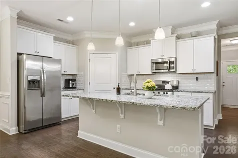 2444 Seagull Drive Denver NC 28037