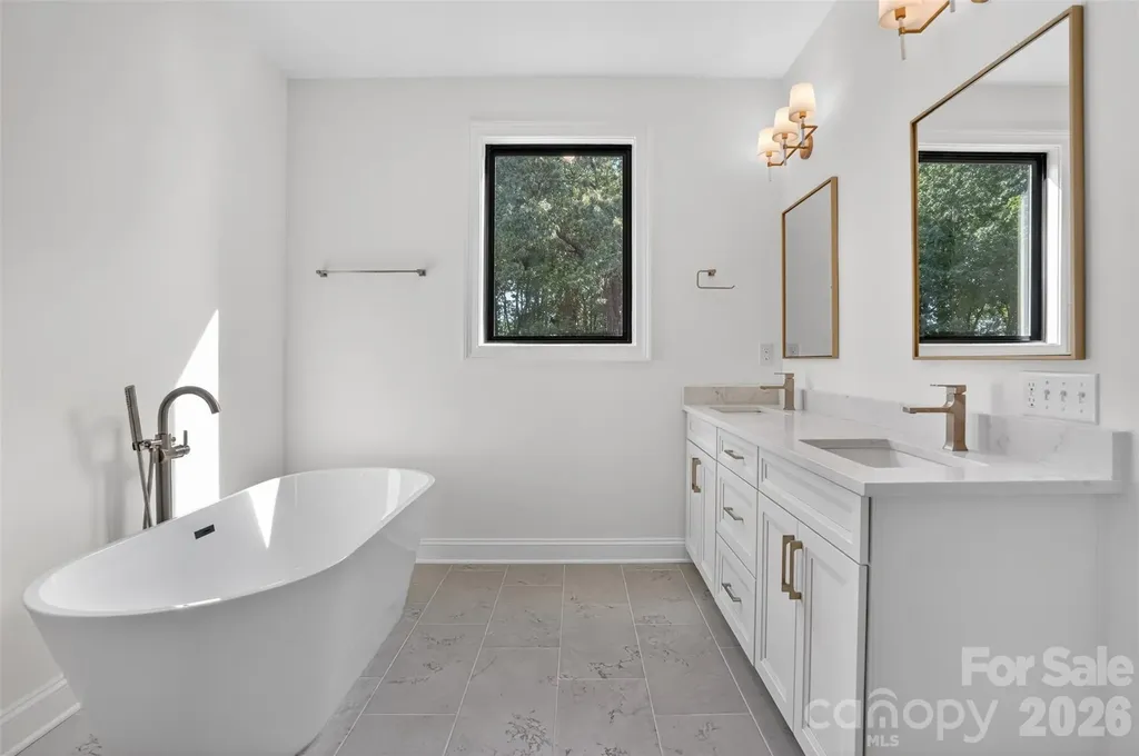 417 W Cama Street Charlotte NC 28217