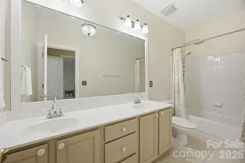2608 Saintfield Place Charlotte NC 28270