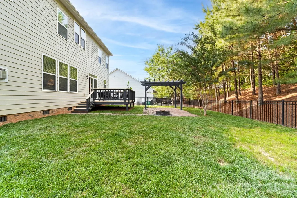 533 Academy Street McAdenville NC 28101