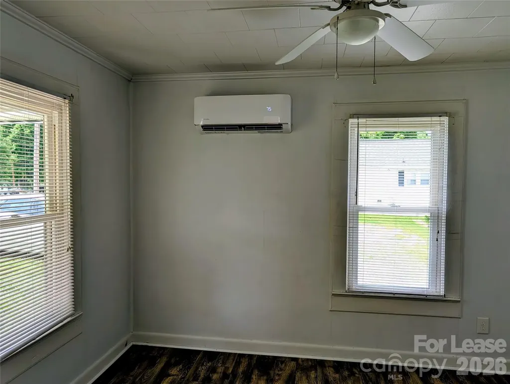 829 Bristol Drive Statesville NC 28677