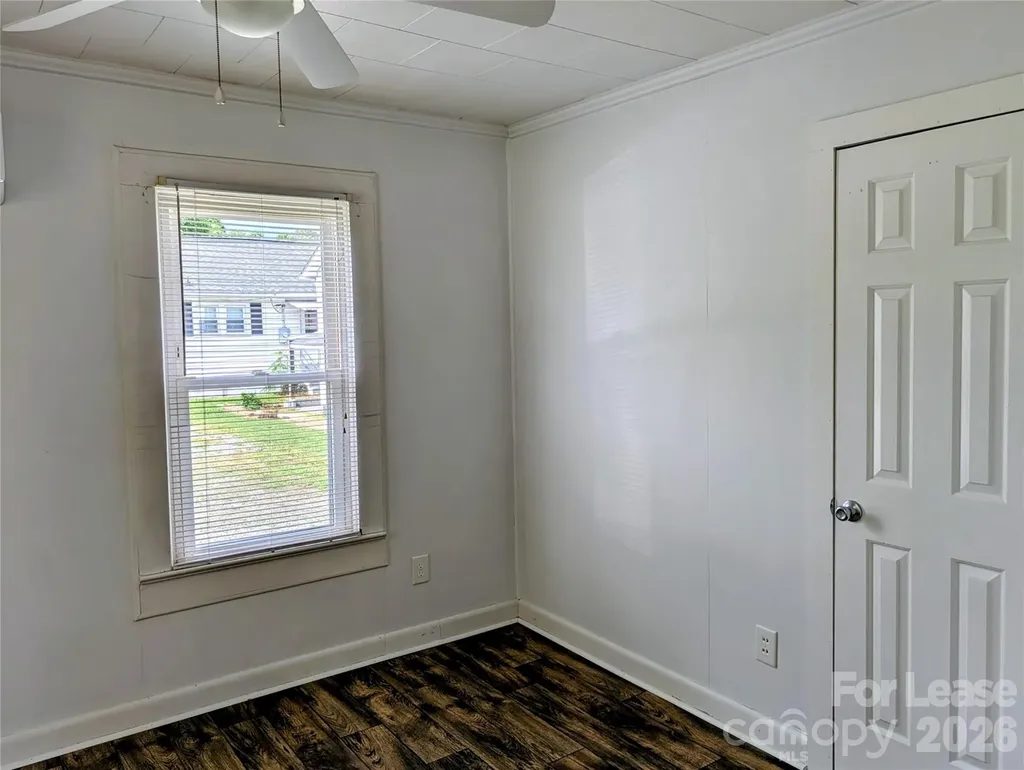 829 Bristol Drive Statesville NC 28677