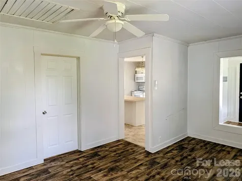 829 Bristol Drive Statesville NC 28677