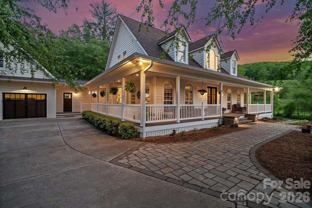 9 Whispering Meadows Drive Fairview NC 28730