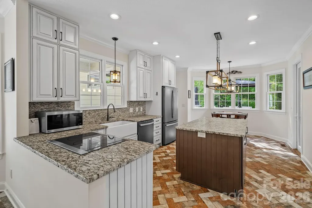 9 Whispering Meadows Drive Fairview NC 28730