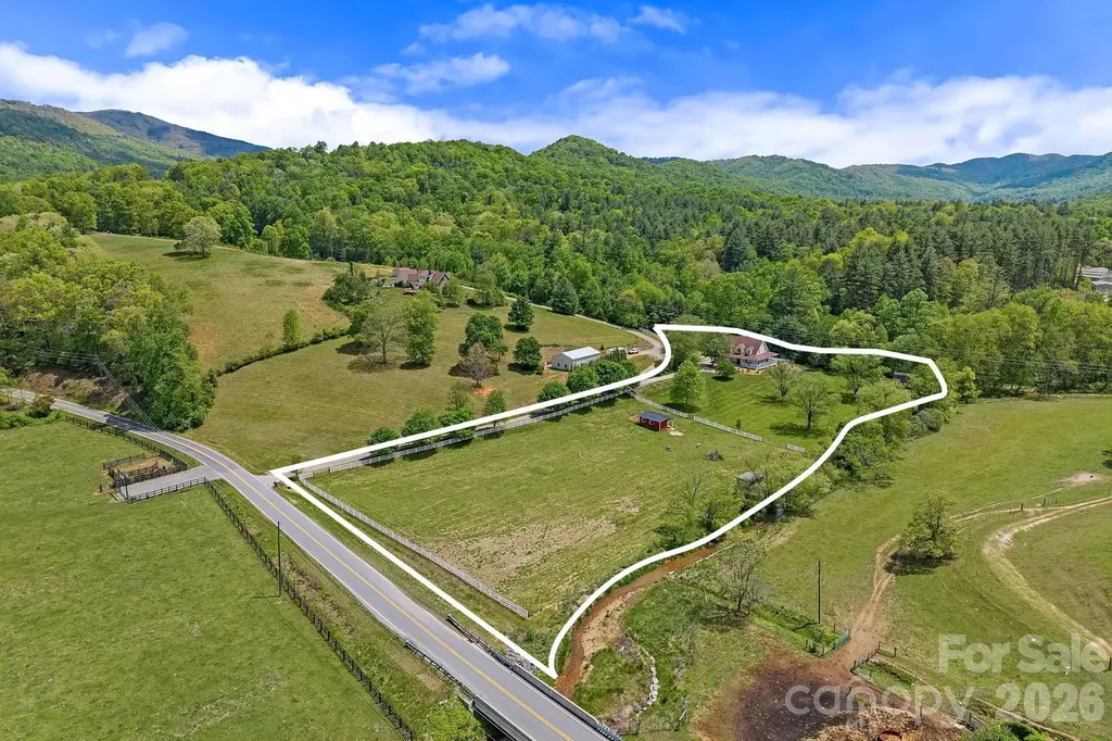 9 Whispering Meadows Drive Fairview NC 28730