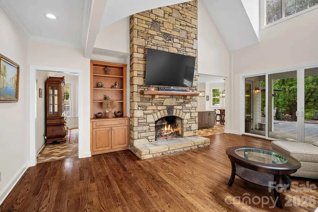 9 Whispering Meadows Drive Fairview NC 28730