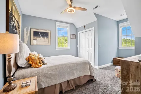 9 Whispering Meadows Drive Fairview NC 28730