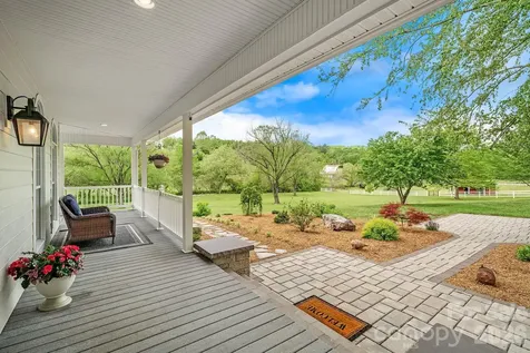 9 Whispering Meadows Drive Fairview NC 28730