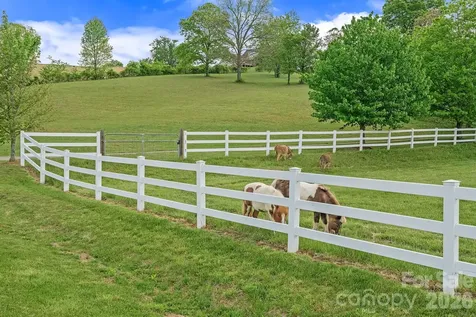 9 Whispering Meadows Drive Fairview NC 28730
