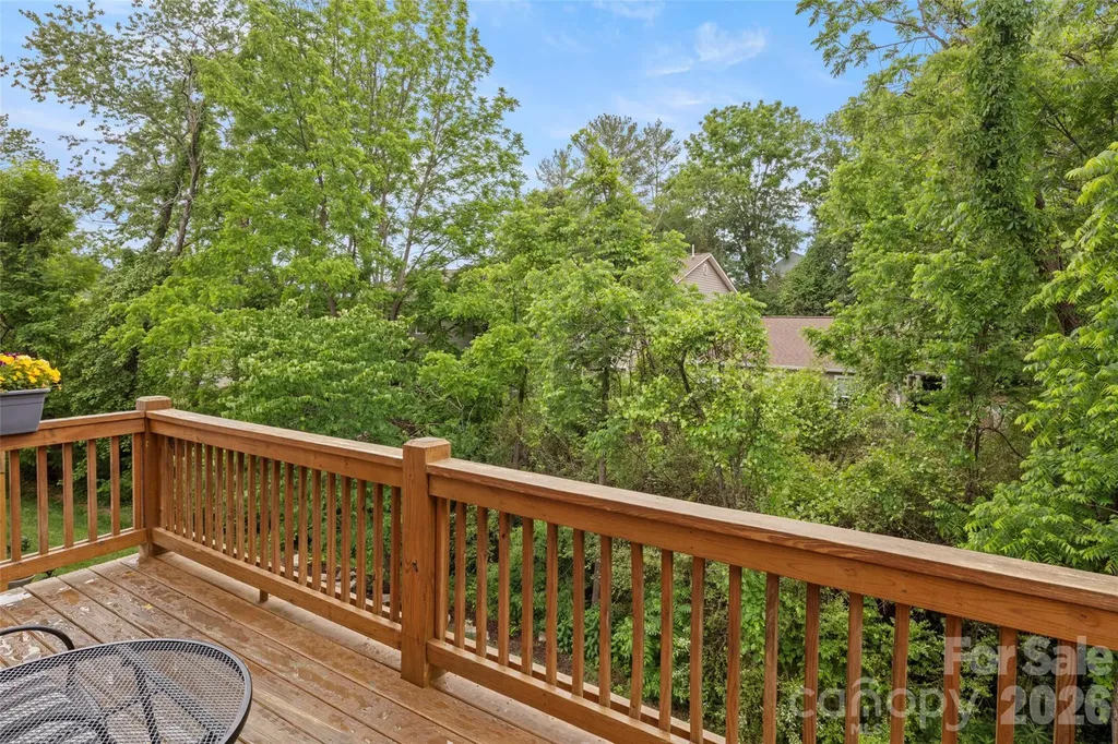 52 Wheeler Road Weaverville NC 28787
