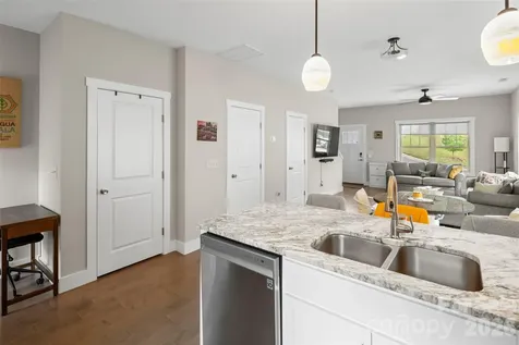 52 Wheeler Road Weaverville NC 28787