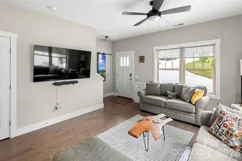 52 Wheeler Road Weaverville NC 28787