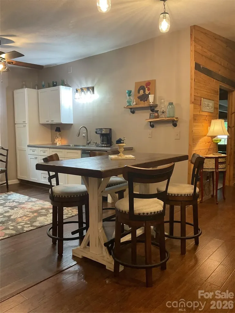 1239 W Mcguinn Road Mill Spring NC 28756